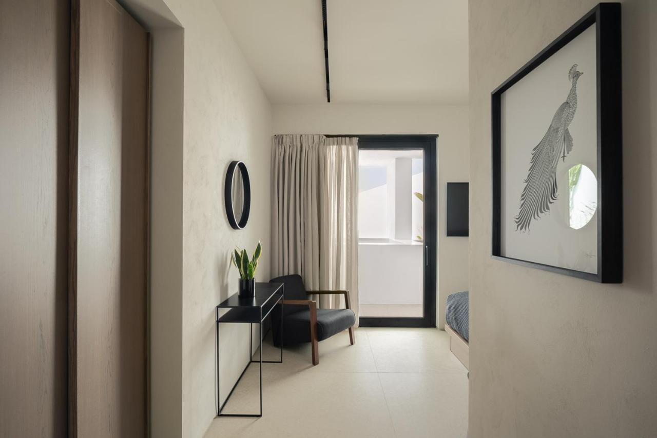 Cubic Mykonos Seafront Design Suites Ornos  Exterior foto